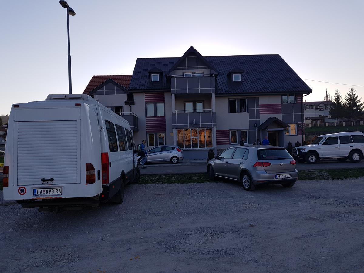 Guesthouse Vanilla Sjenica Esterno foto